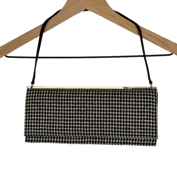 PUTU BY J. MacLear Houndstooth Clutch w/ Leather Strap - Picture 3 of 6